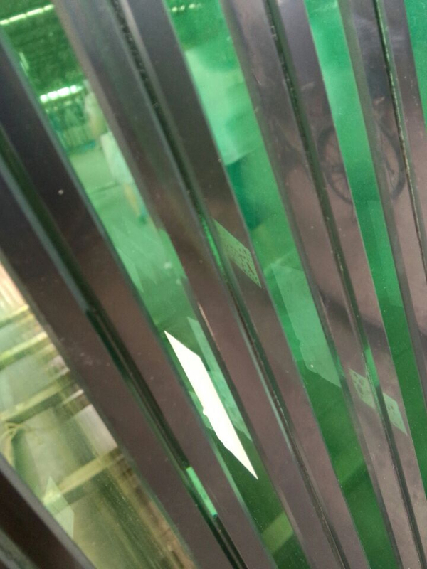 Vetro di sicurezza stratificato temperato trasparente da 8 10 12 mm per finestre, porte, ringhiere di scale