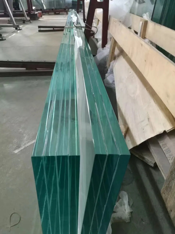 Vetro di sicurezza stratificato temperato trasparente da 8 10 12 mm per finestre, porte, ringhiere di scale