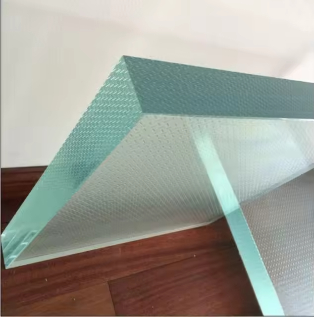 Scelta architettonica vetro stratificato a basso riflesso ultra trasparente per vetrine di lusso