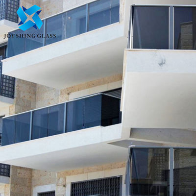 Balcone in vetro laminato temperato Euro Grigio 13.14mm personalizzato